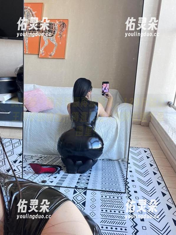 120斤的小王同学 微密圈 - 图库资源再添新景,120斤的小王同学的纯白,简直要让人沉醉在这个氛围里!