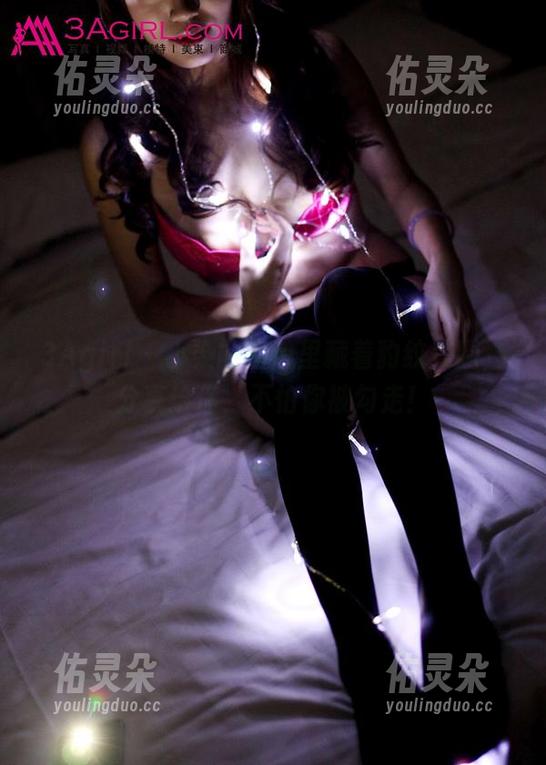 3Agirl - 小染的图包里藏着豹纹美腿，分享给你，不怕你被勾走！