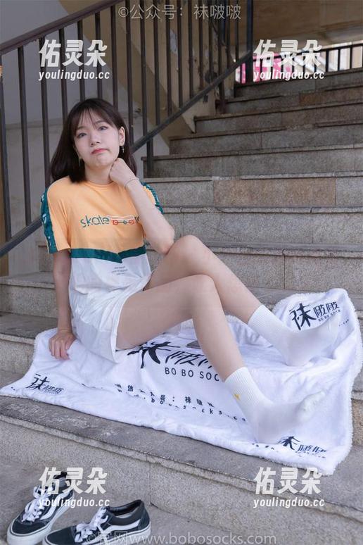 BoBoSocks袜啵啵-小甜豆 BoBoSocks袜啵啵 - 小甜豆的私房世界:她的裸足作品,让人想象力无限
