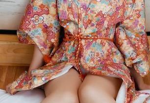 GIRLT果团网 – 想看看豹纹风暴的后果？点开周妍希的原图，做好心里准备！