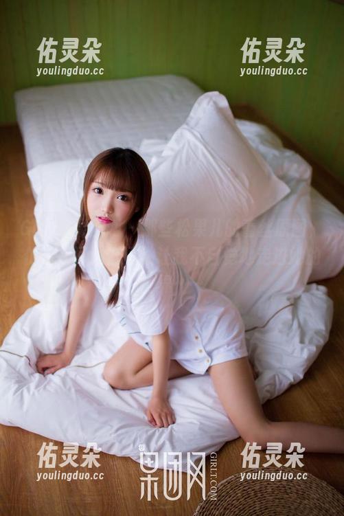 GIRLT果团网-松果儿 GIRLT果团网 - 那些松果儿的蕾丝原图,仿佛在耳边低语,让我不自觉地走进她的世界……