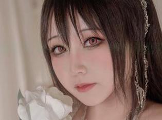 想看KANEKO_咔喵的白裙？快来拿这组美图，别错过免费机会！