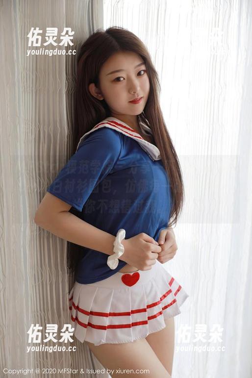 MFStar模范学院-李雅柔182CM MFStar模范学院 - 分享一下李雅柔182CM的白衬衫图包,仿佛每一张都在说:“你不想错过我。”