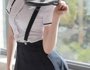 MFStar模范学院 – 在郑颖姗Bev眼里，睡衣是艺术：私房美图里的不经意风情