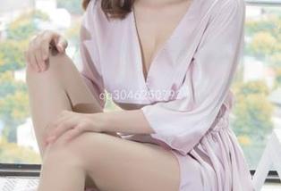MSLASS梦丝女神 – 如果你喜欢小白鞋，别错过可岚的美图——这才是真正的搭配艺术！