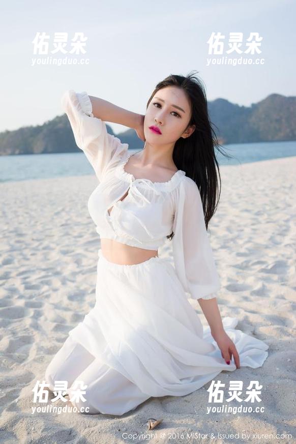 MiStar魅妍社-糯美子Mini MiStar魅妍社 - 糯美子Mini的丝袜图集更新:一秒变身“袜”神!