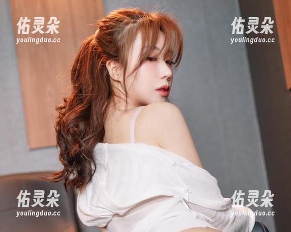 想和Sia(시아)的甜蜜夏天写真合集一起漫游时光，不知道她有没有照片里藏着的那些故事？