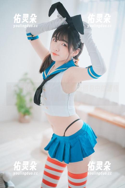 这才是Sonson(손손)！最新图包中的清纯与迷离交错