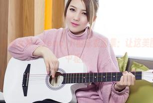 TouTiao头条女神 – JennyR的泳衣图集：让这美图给你一击中枢！