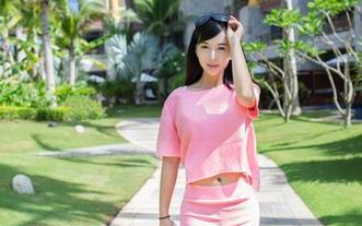 TuiGirl – 赵惟依短裙合集，私房照的诱惑总让人心跳加速。