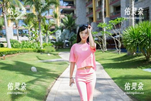 TuiGirl - 赵惟依短裙合集，私房照的诱惑总让人心跳加速。