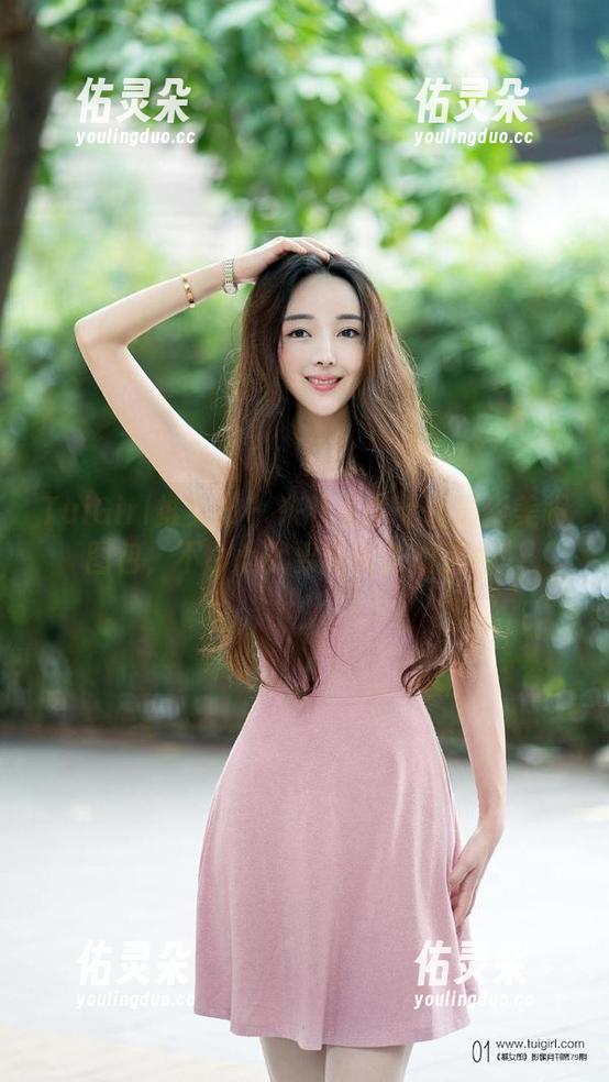 TuiGirl推女郎 - 来看看李七喜最新美脚图包，不小心就要陷进去的那种！