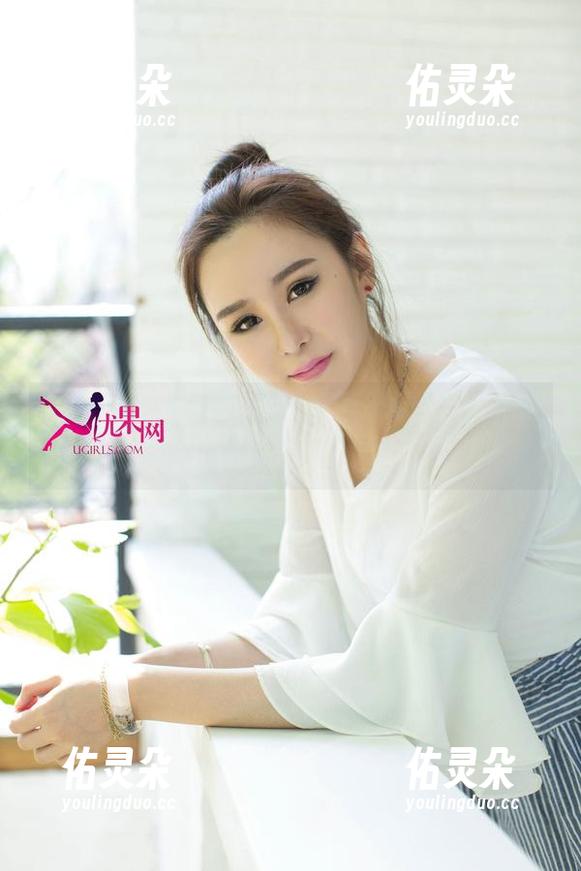 UGirls尤果网-于梓馨 UGirls尤果网 - 于梓馨美脚合集:这图包简直是腿迷的福利!