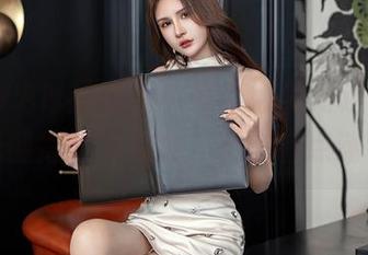 XINGYAN星颜社 – 可蕊娜的海边作品，阳光懂得她的魅力，我却有点迷了。