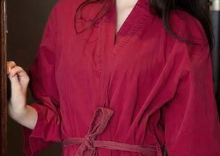 Xiuren秀人网 – 当Luffy菲菲遇上浴缸：原图与图包诠释什么叫滑稽与美！