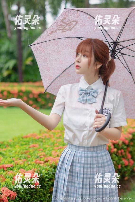 Xiuren秀人网-心妍小公主 Xiuren秀人网 - 当心妍小公主穿上性感黑丝,高清图片让你怀疑人生!