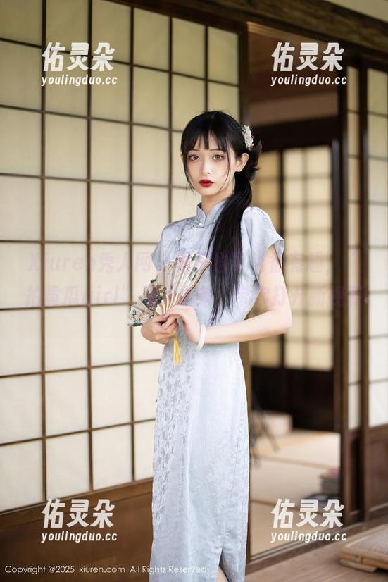 Xiuren秀人网 - 黄瓜也可以很有趣，“拍黄瓜girl”双人合集，带你打开新视野。