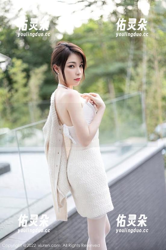 Xiuren秀人网 - 王馨瑶Yanni的礼服：穿上这个，你就是走向失恋的免费照片女主角！