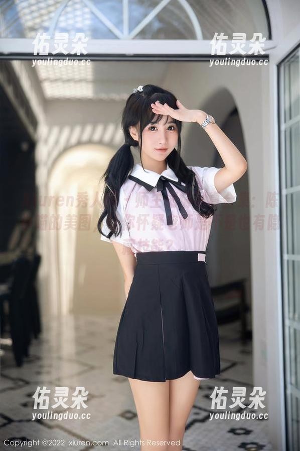 Xiuren秀人网 - 师生剧情写真合集：陈小喵的美图，让你怀疑老师是不是也有隐藏技能？