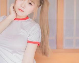 下载这个水手服，Yoko宅夏让我怀疑她是不是在隐隐约约撩人？