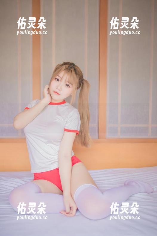 下载这个水手服，Yoko宅夏让我怀疑她是不是在隐隐约约撩人？