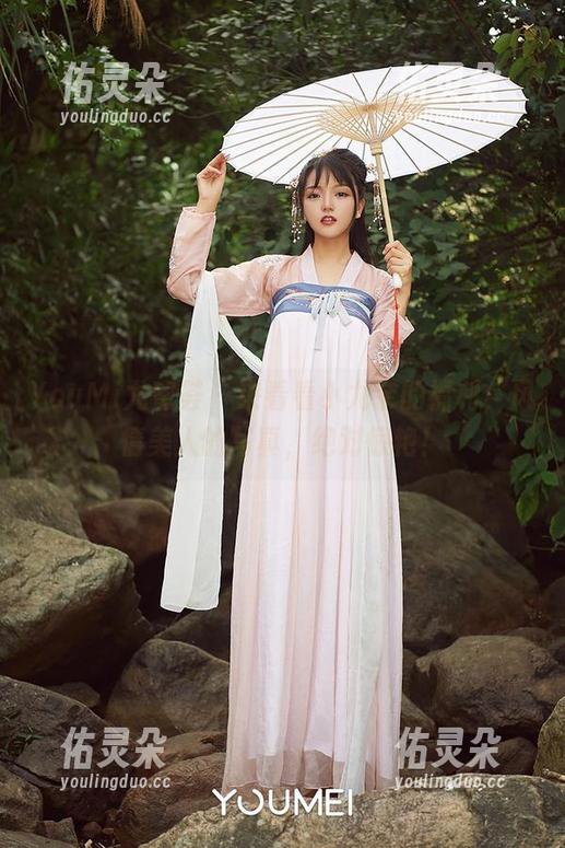 YouMi尤蜜荟-小尤奈 YouMi尤蜜荟 - 来看看小尤奈的福利,风情美人的写真,绝对惊艳!
