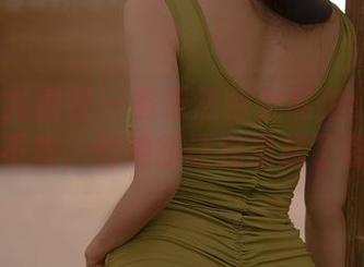 YouMi尤蜜荟 – 黄乐然修女私拍：这美图，无肉不欢，但她却让我想起了肉桂卷…
