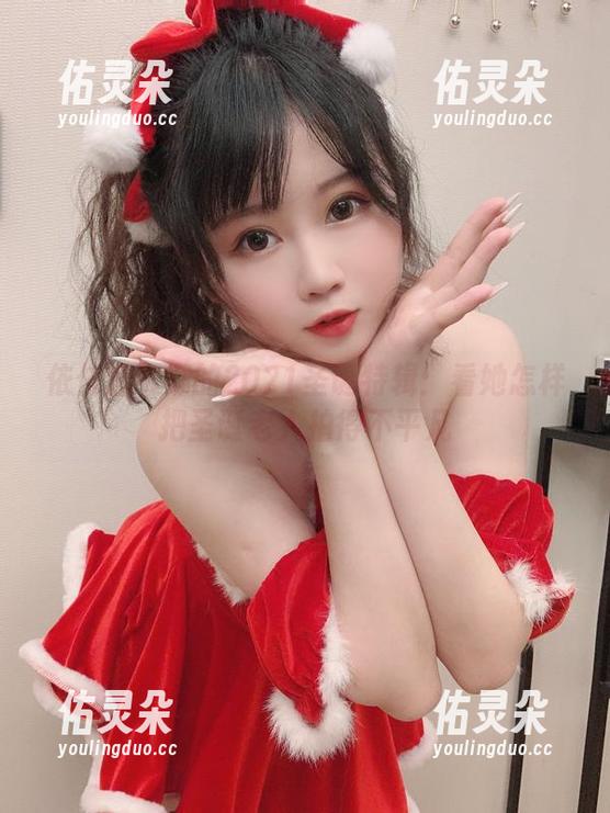 依依超级懒的2021圣诞特辑：看她怎样把圣诞老人拍得不平凡