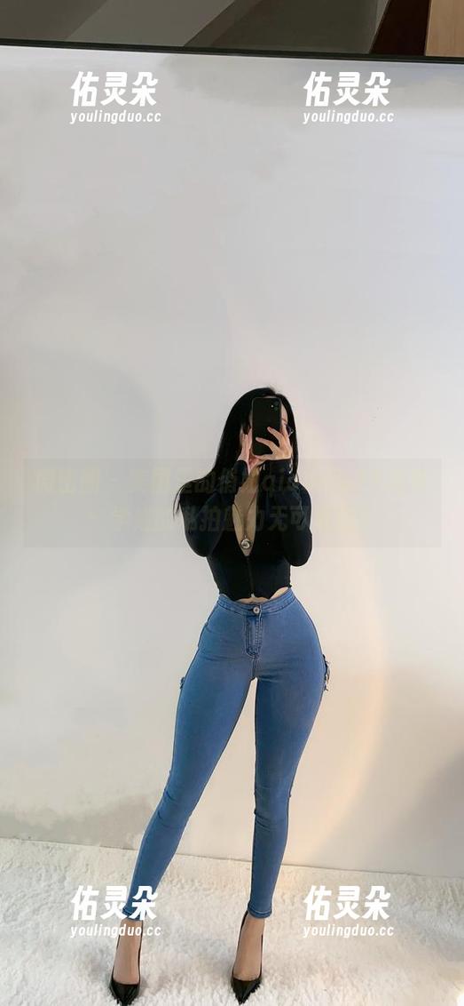 俏妞qiaoniuTT 微密圈 - 美图里的俏妞qiaoniuTT故事:学姐的私拍魅力无可抵挡!
