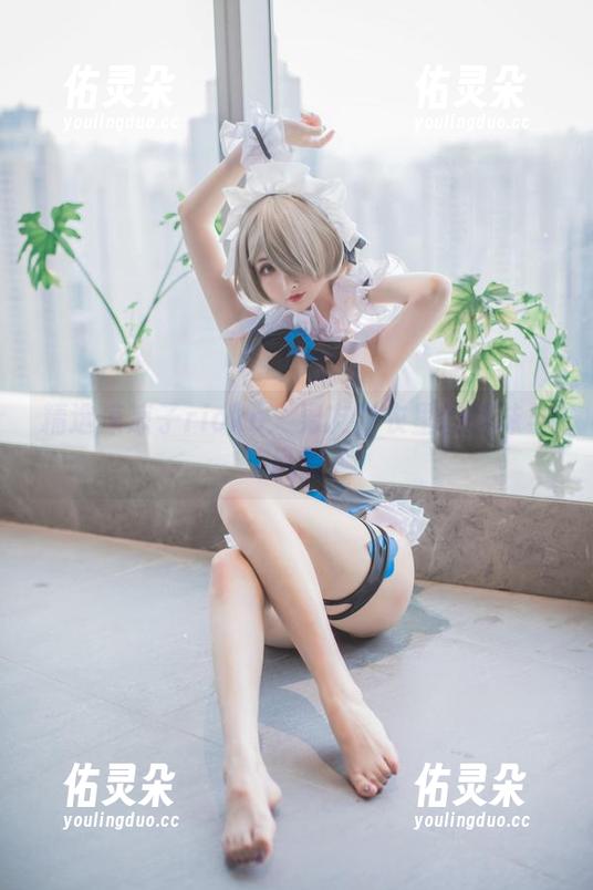 凉凉子rioko 精选凉凉子rioko:男友衬衣里的暧昧与风情