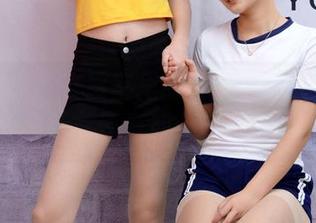 初夏女神 – 在教室里撒野的柒柒：写真集更新，快来加入这一课！