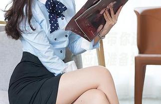 头条女神 – 王佳凝的写真带你进入‘妹妹世界’，我是不是应该准备好心脏？