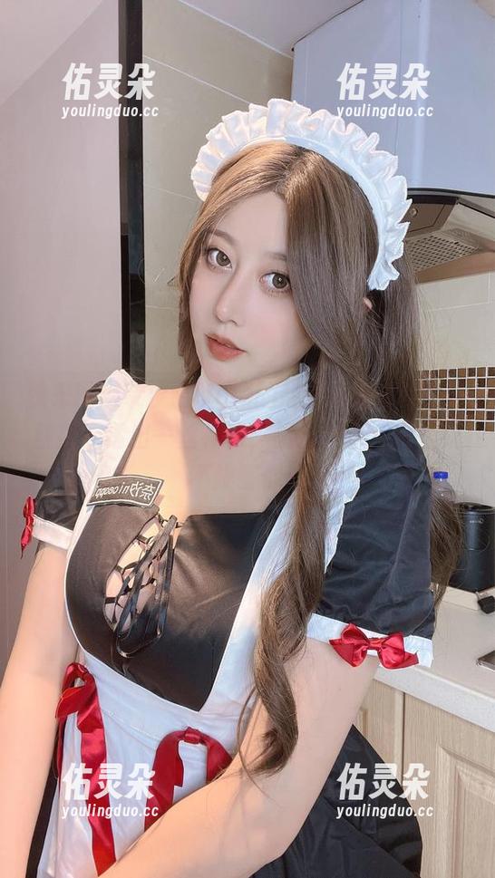 奈汐酱Nice 快来围观奈汐酱Nice的最新自撮,黑色蕾丝内衣透出一丝神秘,图片更新后别怪我不提醒你!