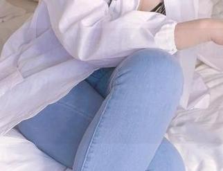 奈汐酱Nice的新美图：自撮-小僵尸，莫名想学她那句“给我个晚餐，我也是个‘活’的僵尸！”
