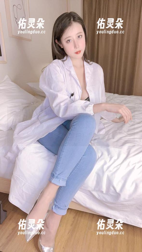 奈汐酱Nice的新美图：自撮-小僵尸，莫名想学她那句“给我个晚餐，我也是个‘活’的僵尸！”