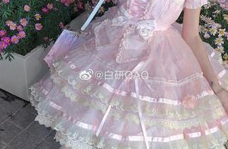 每张妖君白研的cos照片背后，都藏着一个未解的剧情！