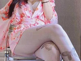 微密圈 – 姐姐Lalion与她的唯美白丝：高清版下载，让我们一起遨游在这片轻盈！