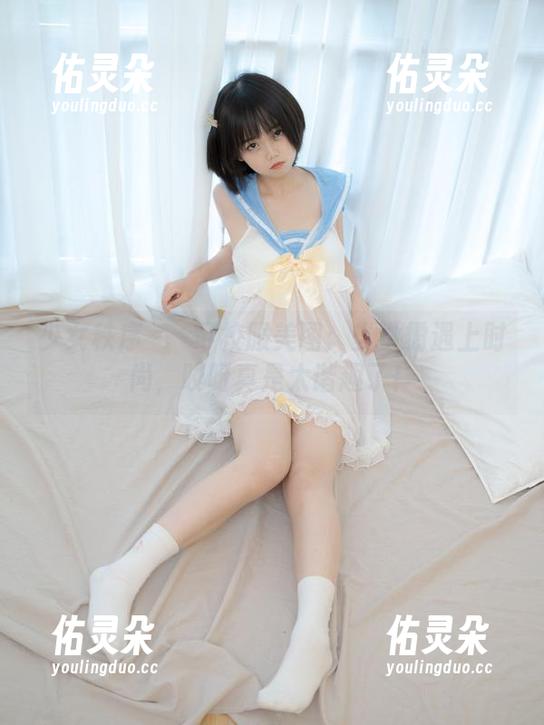 少女秩序 - 晞可校服美图：当学霸遇上时尚，哎呀真是太谐趣了！