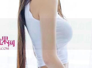 尤果网 – 逃离现实，沉浸在周心情的清纯全套写真里，仿佛时间静止