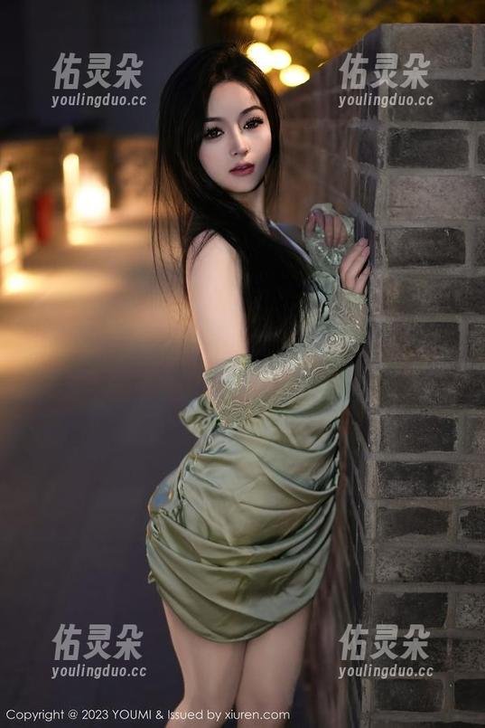 尤蜜荟 - 兔女郎Lucky沈欢欣的写真图册，快来发现她的另一面吧！