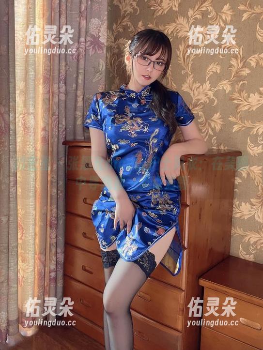 微密圈 - 张思允nice的护士风衣：在美图中寻找那一点点温暖