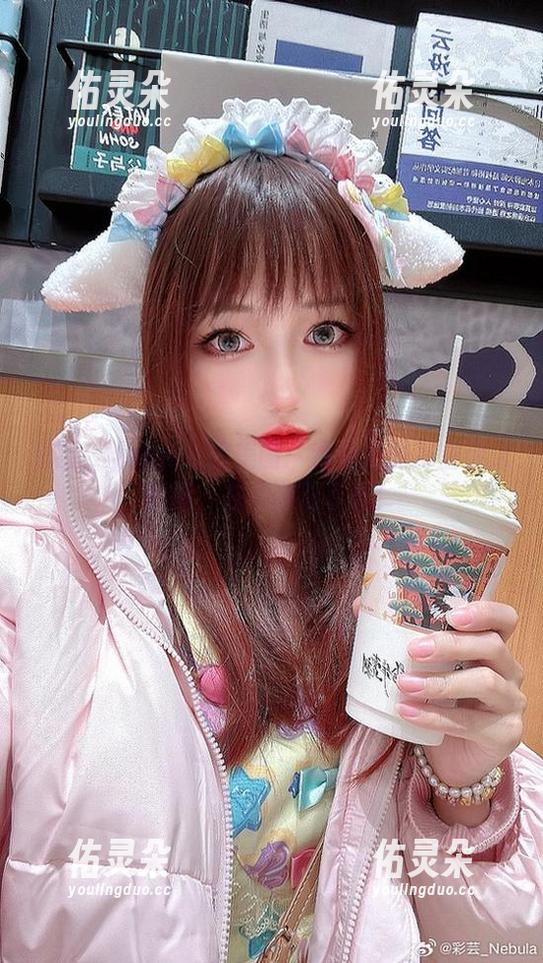 彩芸_Nebula的美图：我女友的那些迷人瞬间，在线随时享受！