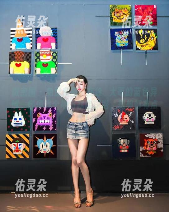 徐珺大哥 微密圈 - 免费套图!在徐珺大哥的蓝色异域,随便找个地方就能深潜,想想都有点爽!