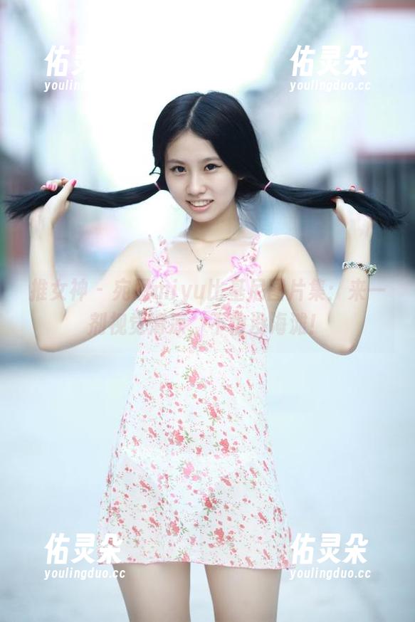 推女神 - 宛恩miyu比基尼图片集：来一剂视觉清凉，不怕没海滩！