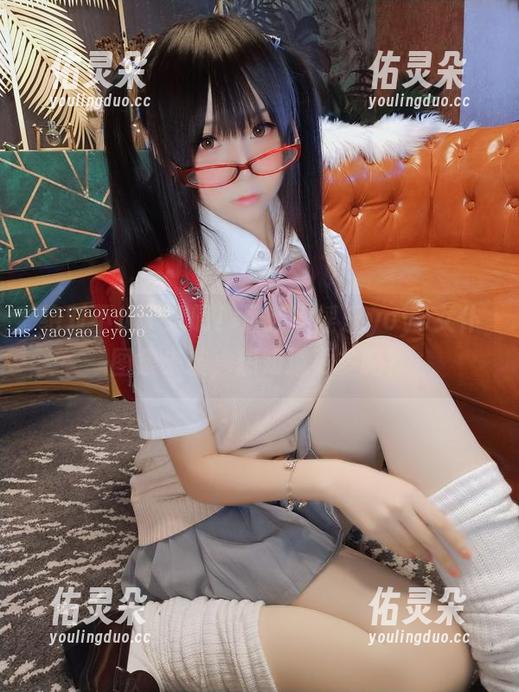 摇摇乐yoyo 绝对不止于透明!最新摇摇乐yoyo女仆图集来袭,想知道更多吗?