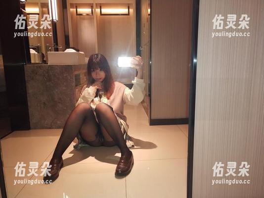 这组美图真是制服控的福音，咳，还是无颜小天使wy的功劳！