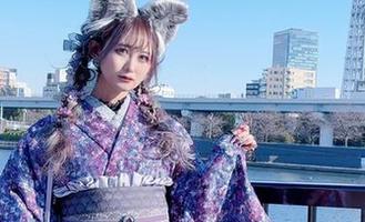 月城委员会最新居家照片：我在家里的优雅，真是个误会…至少我很努力！