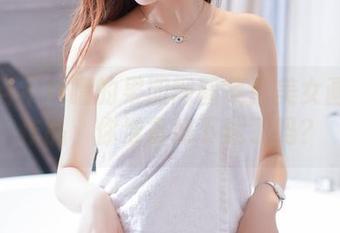 让人目不转睛的果团网图集！美女画家的作品，你准备好下载了吗？