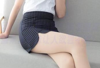 森萝财团：这不是动画！高清图库里的校服黑丝学妹让人欲罢不能！
