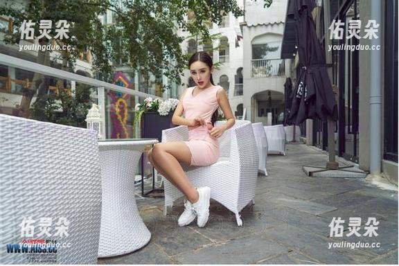 爱丝-索菲 爱丝 - 人人都说长腿妹纸好,这组索菲的图片简直是人间绝色!